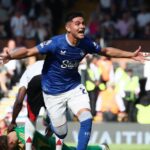 Everton remonta y acaba con el sueño europeo del Fulham de Raúl Jiménez