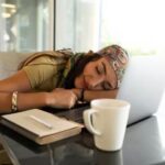 ‘Caffeine nap’: técnica de tomar café antes de la siesta para mejorar la energía y concentración