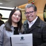 Ricardo Monreal reconoce la labor de jóvenes en servicio social en la Cámara de Diputados