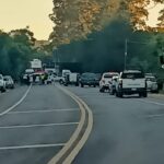 Bloquean padres de familia de kínder la Uruapan-Los Reyes