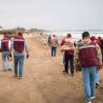 Moviliza derrame en Veracruz: limpian playas y donan cabello