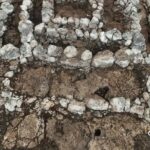 Descubren estructura ceremonial de más de mil años
