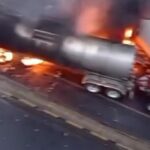 Tráiler arde en la Chamapa-Lechería y provoca caos vial; miles quedan varados