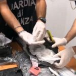Detienen a dos mexicanos en el aeropuerto de Roma con más de 17 kilos de metanfetamina